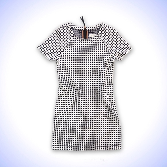 Lou & Grey Dresses & Skirts - Lou & Grey Windowpane Checkered Shift Tee Dress XS